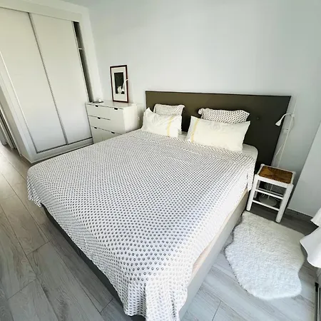 - Alquiler De Piso Cerca Del Club Nautico Дения