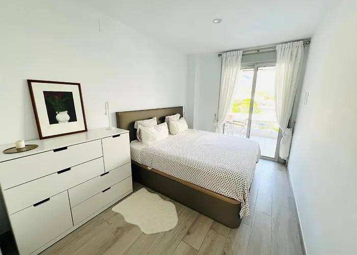 - Alquiler De Piso Cerca Del Club Nautico *