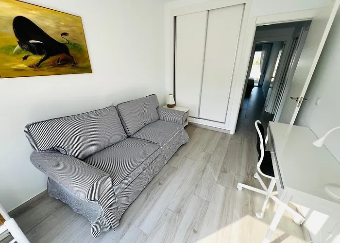 - Alquiler De Piso Cerca Del Club Nautico *