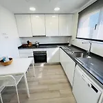 - Alquiler De Piso Cerca Del Club Nautico 아파트