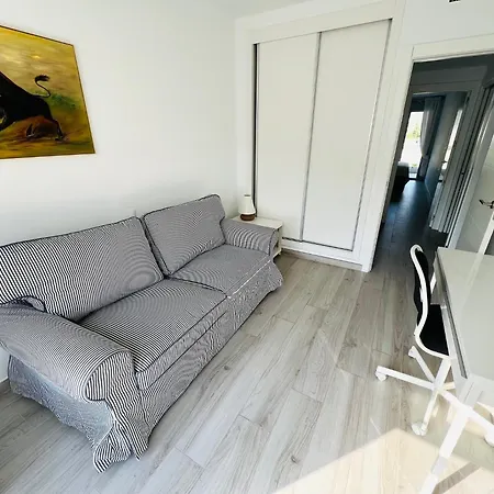 - Alquiler De Piso Cerca Del Club Nautico *